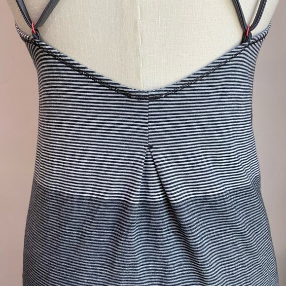 Lululemon Grey Striped Cross Strapped Low Back Tank Top Size M - Picture 5 of 8